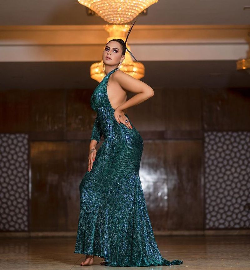 Biggboss season 5 Transgender model and actor nameetha marimuthu hot phtos