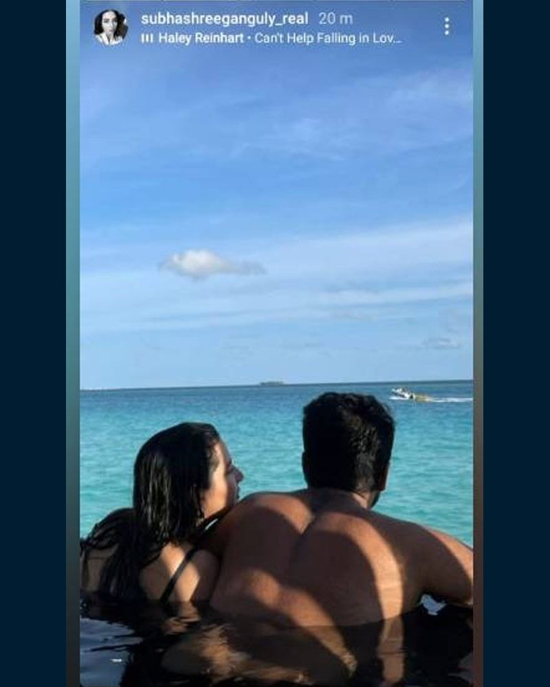 Bengali Actress Subhashree Ganguly wearing Black Bralette In maldives photos goes viral BRD