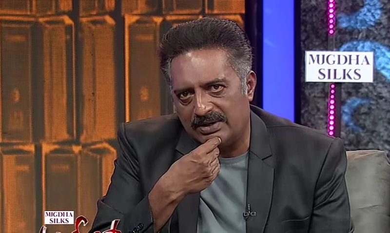 Naresh sensational comments on Anasuya and prakash raj panel