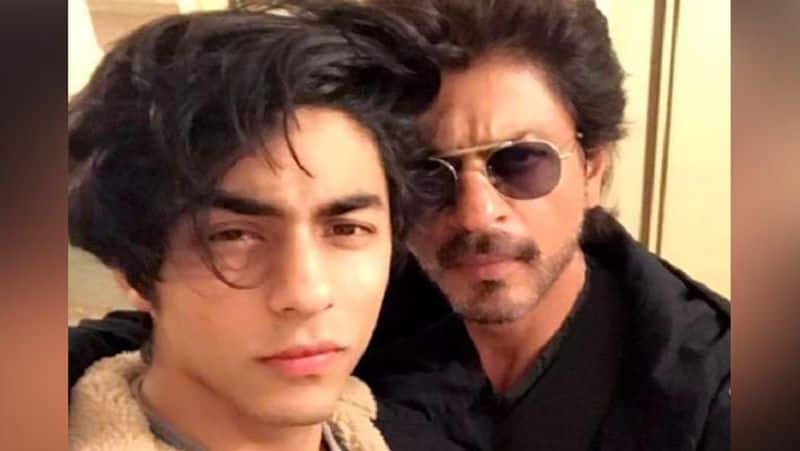 shahrukh khan son aryan khan having food like other accused in custody he is reading science books