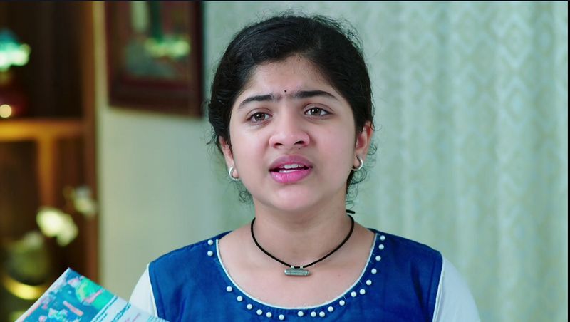 Monitha ultimate shock to doctor babu and reveals her pregnancy infront of hima in todays karthika deepam serial episode