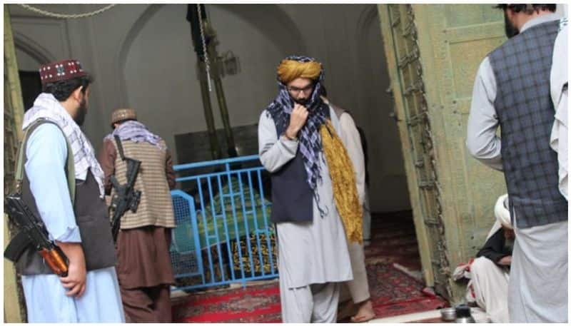 afganistan mosque blast more than 100 killed