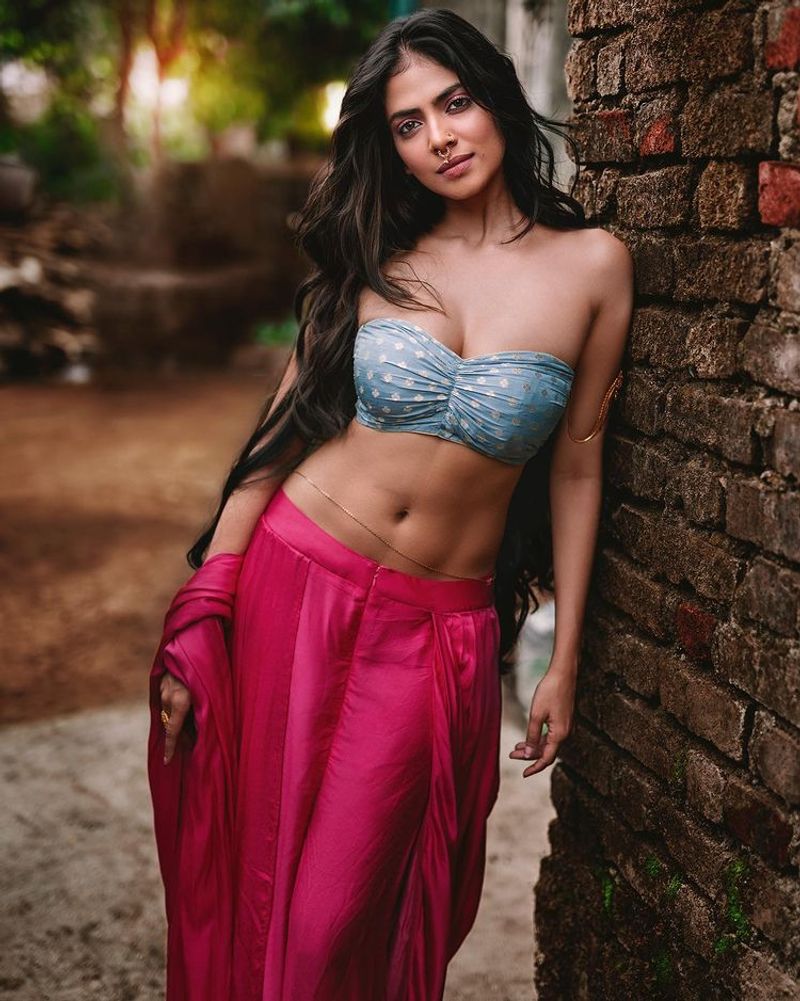 The 'Master' actress has once again raised the temperature on latest sultry pictures