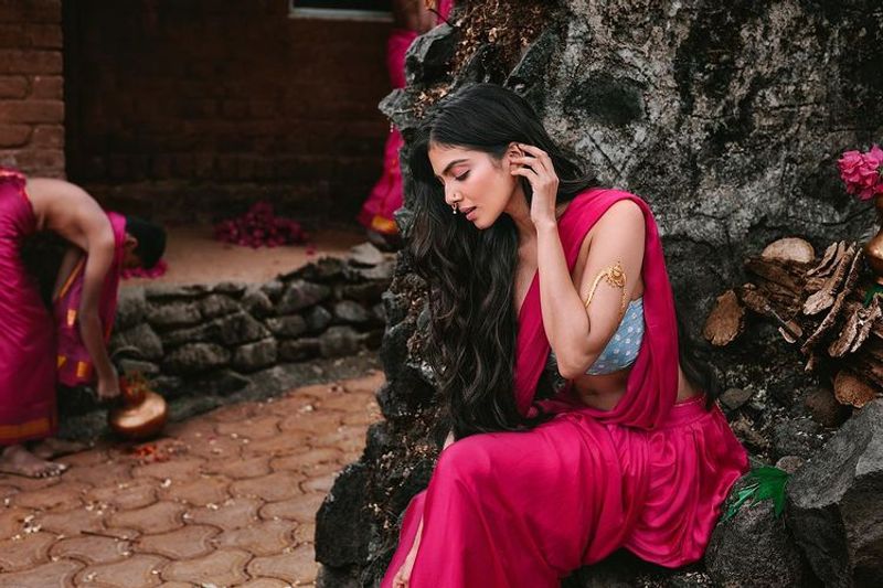 The 'Master' actress has once again raised the temperature on latest sultry pictures