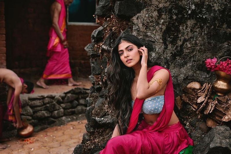 The 'Master' actress has once again raised the temperature on latest sultry pictures