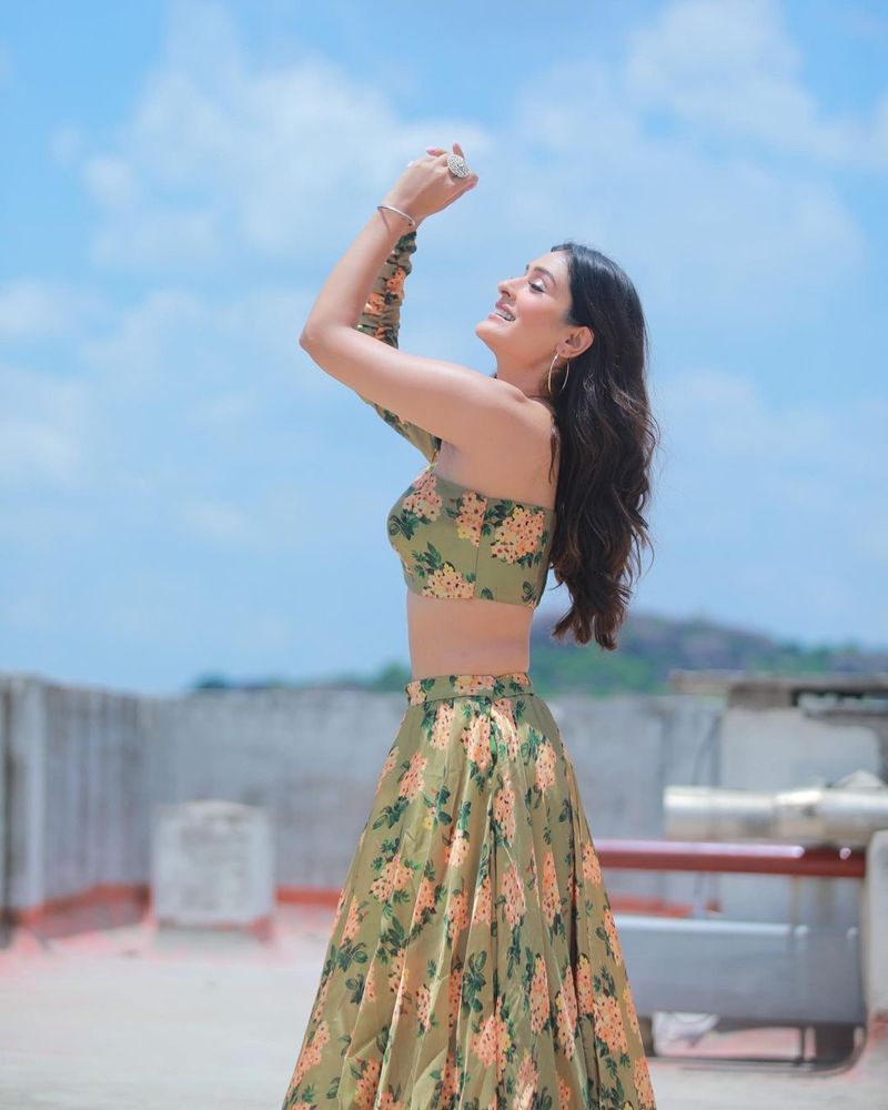 payal rajput wear transparent shirt shared hottest pose in goa beach