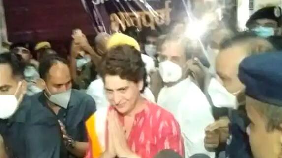 Lakhimpur Kheri Violence Priyanka Gandhi Rahul Gandhi Reach Violence Hit District To Meet