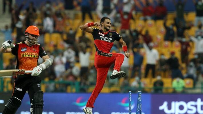 ipl 2021 purple cap holder harshal patel breaks bumrah record now he is the first indian bowler with most wickets in an ipl season ipl 2021 purple cap holder harshal patel breaks bumrah record now he is the first indian bowler with most wickets in an ipl season
