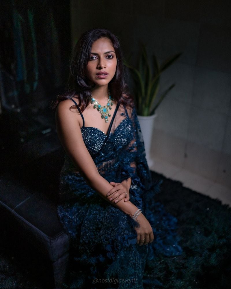 amala paul mind blowing in hot saree photos top show mesmerizing