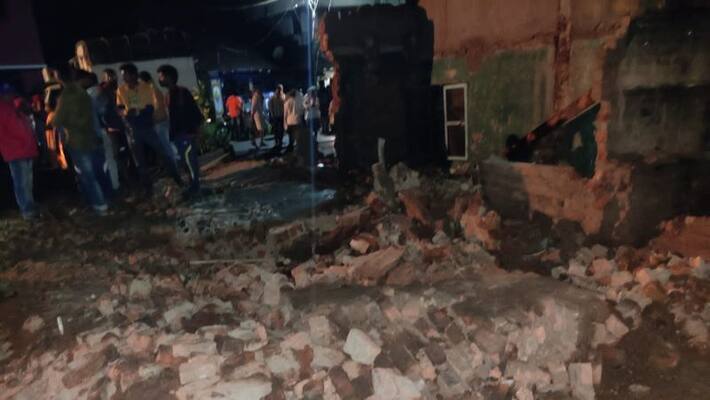 9 Dead After House Collapses In Tamil Nadu's Vellore Amid Heavy Rain 9 Dead After House Collapses In Tamil Nadu's Vellore Amid Heavy Rain