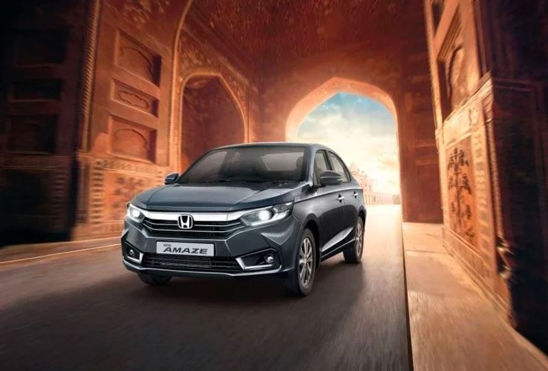 Bumper Offer: Opportunity to buy cheap car in festive season, getting discount up to Rs 53000