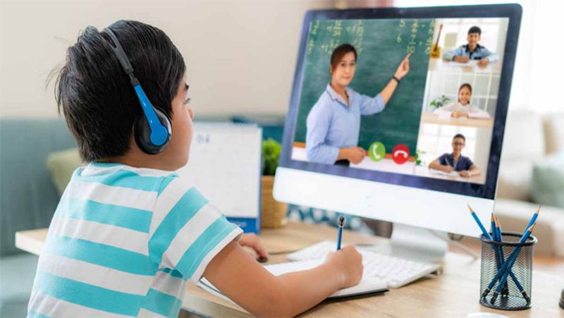 Health Tips keep 7 precautions while using headphones and earphones