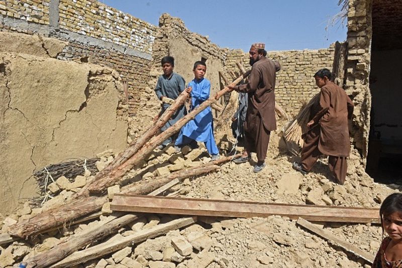 arthquake in Pakistan 20 killed 200 injured