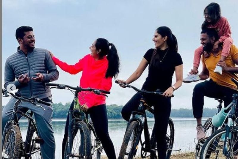 Kannada actress Kavya Gowda takes a jolly trip to Kabini with her family vcs