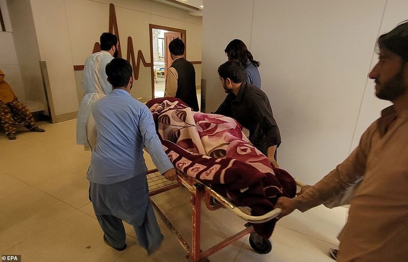 arthquake in Pakistan 20 killed 200 injured