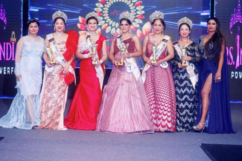 Karnataka woman s selected for Mrs World competition mah