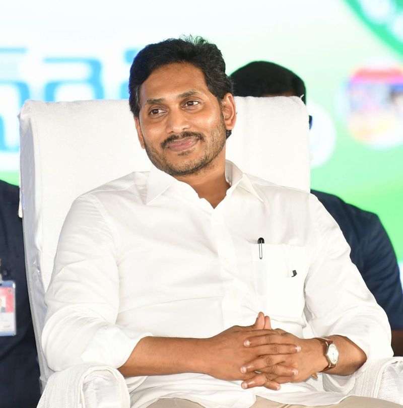YS Jagan launches ysr asar scheme at ongole