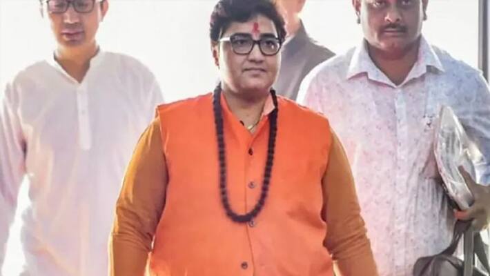 Sadhvi Pragya attack Shahrukh Khan and son Aryan who is in NCB custody over duugs case Sadhvi Pragya attack Shahrukh Khan and son Aryan who is in NCB custody over duugs case