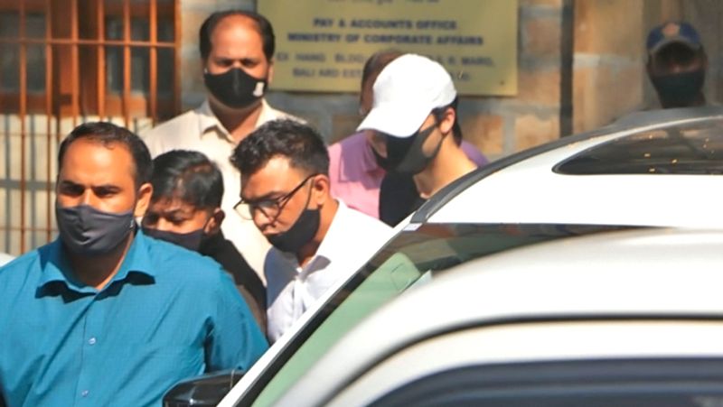 Shah rukh khan son Aryan custody has been extended october 11th
