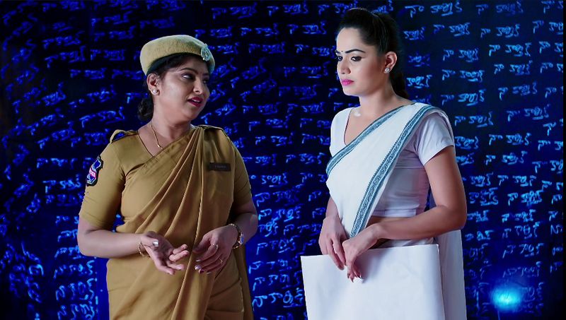 vantalakka met with an accident and serial takes you turn in todays karthika deepam serial episode
