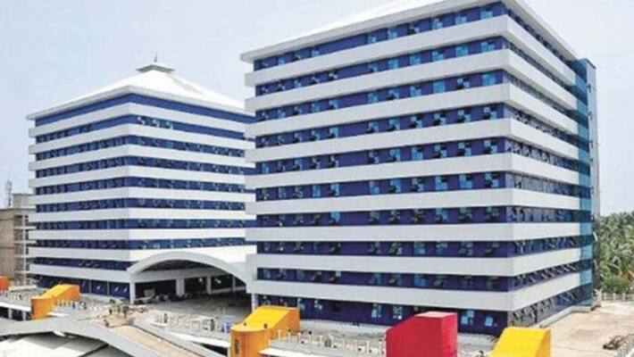 Transport minister asked to clear KSRTC Terminal in kozhikode Transport minister asked to clear KSRTC Terminal in kozhikode