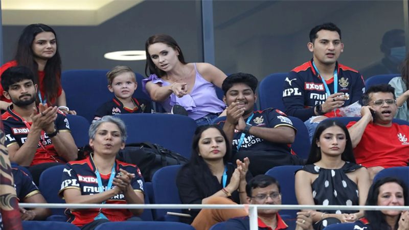 IPL 2021, RCB vs DC: photos during the 56th match of league, see Virat Kohli's reaction