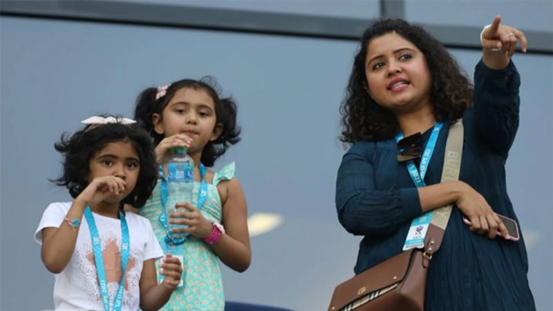 IPL 2021, RCB vs DC: photos during the 56th match of league, see Virat Kohli's reaction