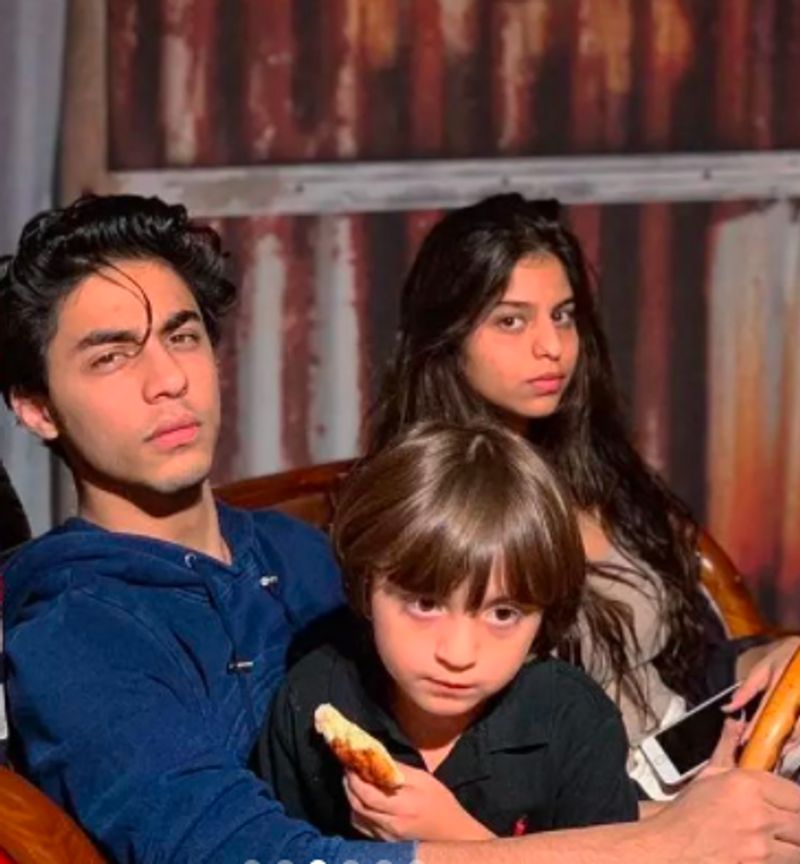 special bonding between aryan khan and abram khan