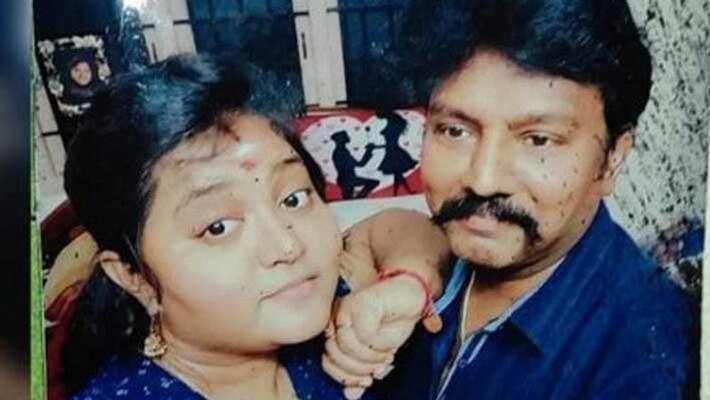 Leakage in AC .. Couple who was sleeping died in the fire Leakage in AC .. Couple who was sleeping died in the fire