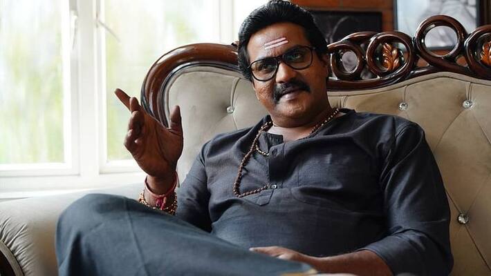 Sunil as God in Heads Tales movie Sunil as God in Heads Tales movie