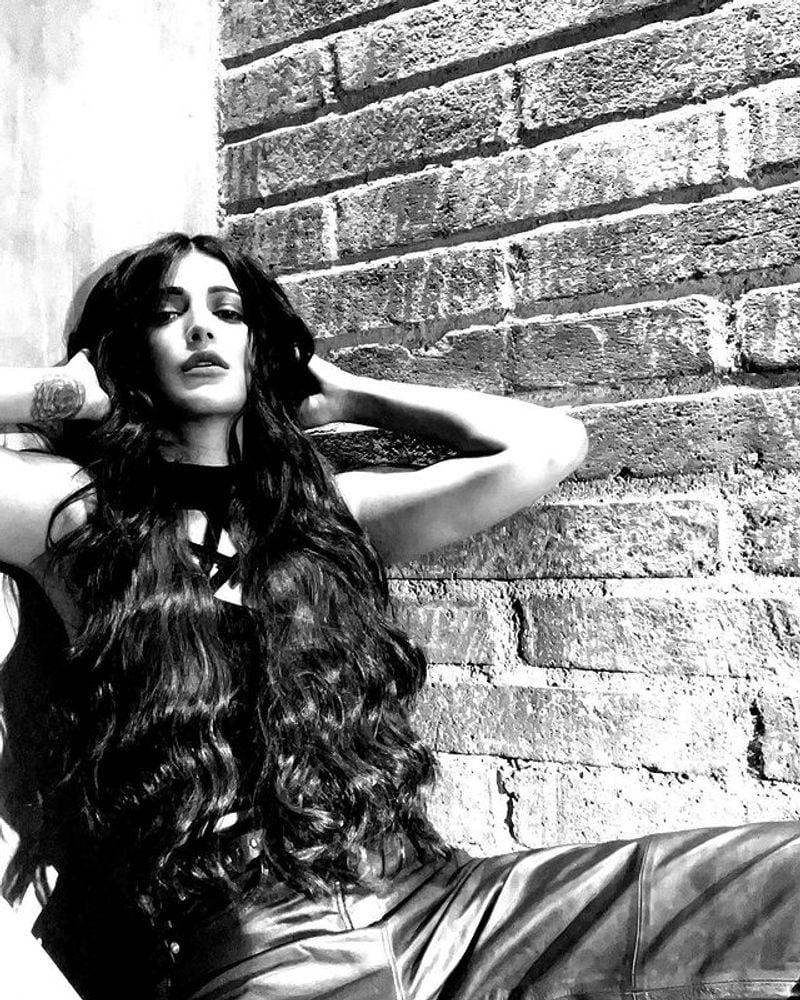 heroin shruti haasan social media posts rises curiosity