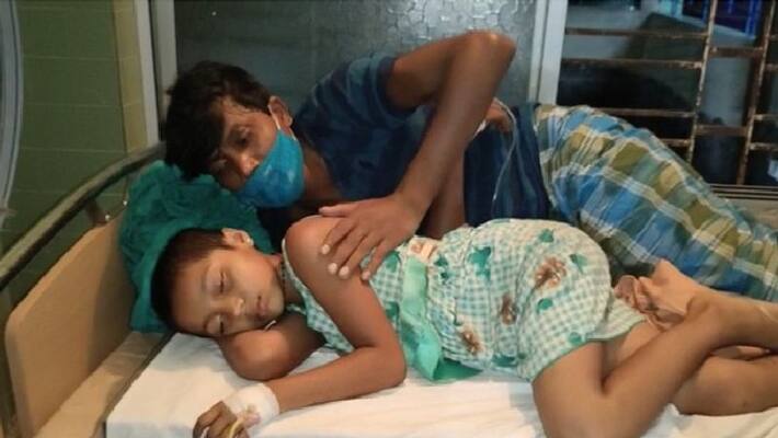 80 people including women and children ate pujo prasad, Admitted in hospital bpsb 80 people including women and children ate pujo prasad, Admitted in hospital bpsb