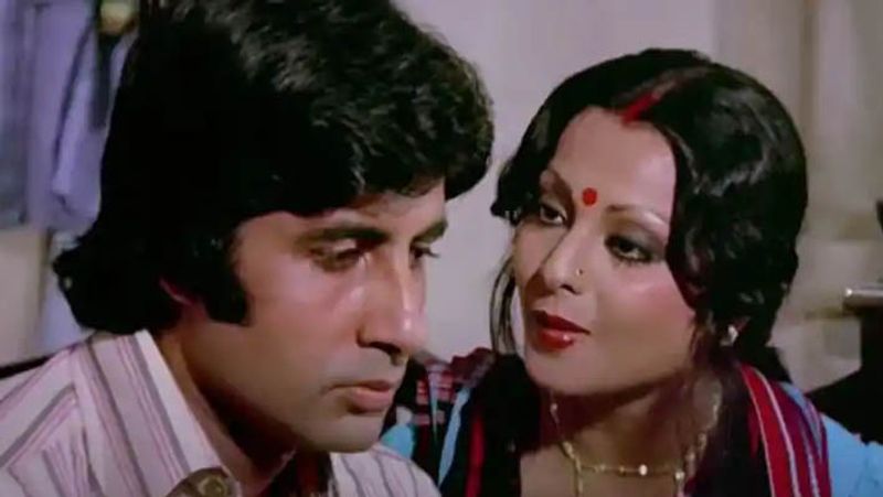 When Rekha was asked about falling in love with Amitabh Bachchan; here's what actress said-SYT