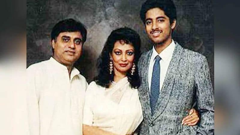 Jagjit Singh death anniversary here is some life facts and love story of gazal singer