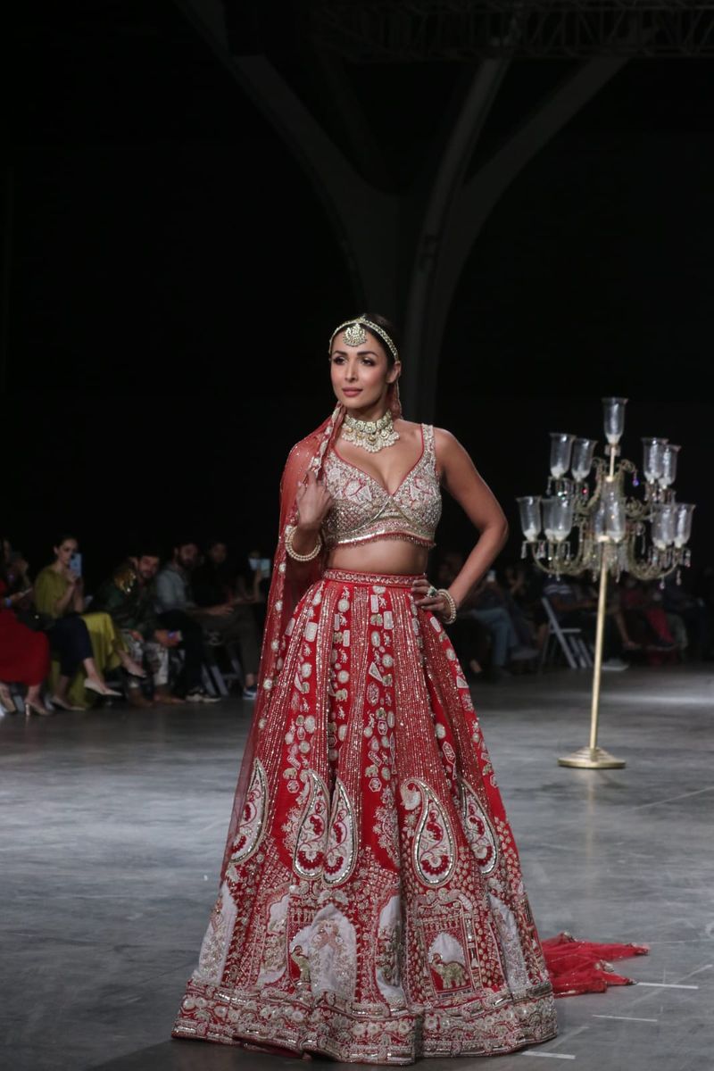 Bollywood actress Malaika Arora set the ramp on fire in red lahenga set in lakme fashion week BRD