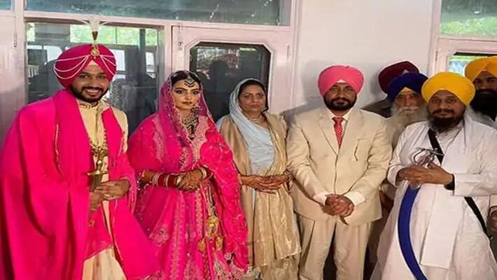 Drunk Cops At Chief Minister's Son's Wedding : Punjab Officer In Letter Drunk Cops At Chief Minister's Son's Wedding : Punjab Officer In Letter