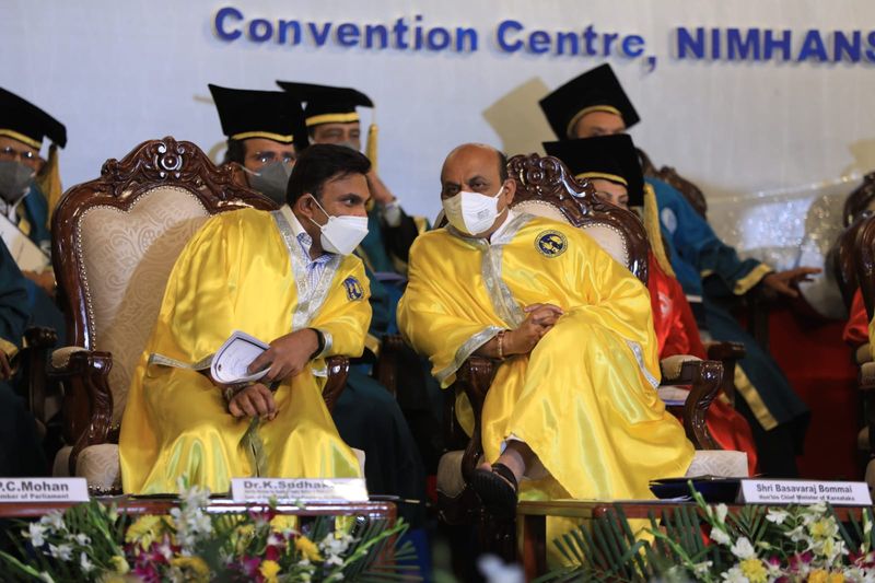 Union Minister Mansukh Mandaviya Talks Over Medical Curriculum grg