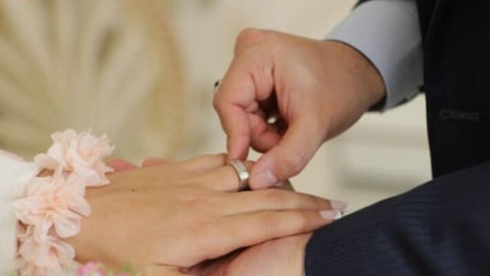 woman marries boyfriends father as his mother dies suddenly woman marries boyfriends father as his mother dies suddenly