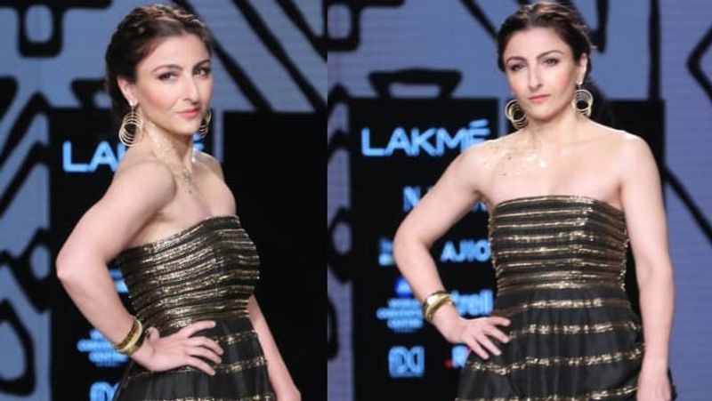 Lakme Fashion Week 2021 Kareena Kapoor gets trolled for her face and outfit