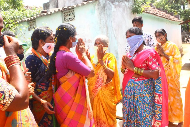 bjp candidate eatala rajender wife jamuna election campaign in Huzurbad Bypoll