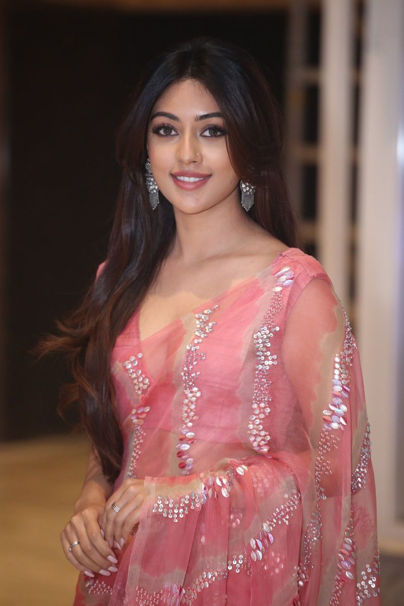 anu emmanuel hot show with her transparent saree best treat for fans