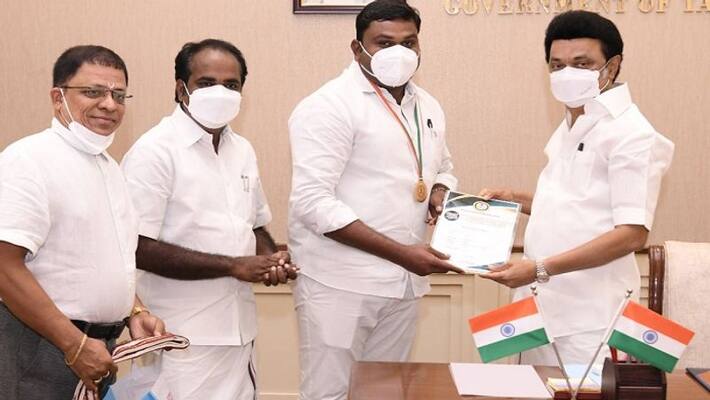 sankarankovil DMK Mla raja won in state level weight lifting - qualified for commonwealth games sankarankovil DMK Mla raja won in state level weight lifting - qualified for commonwealth games