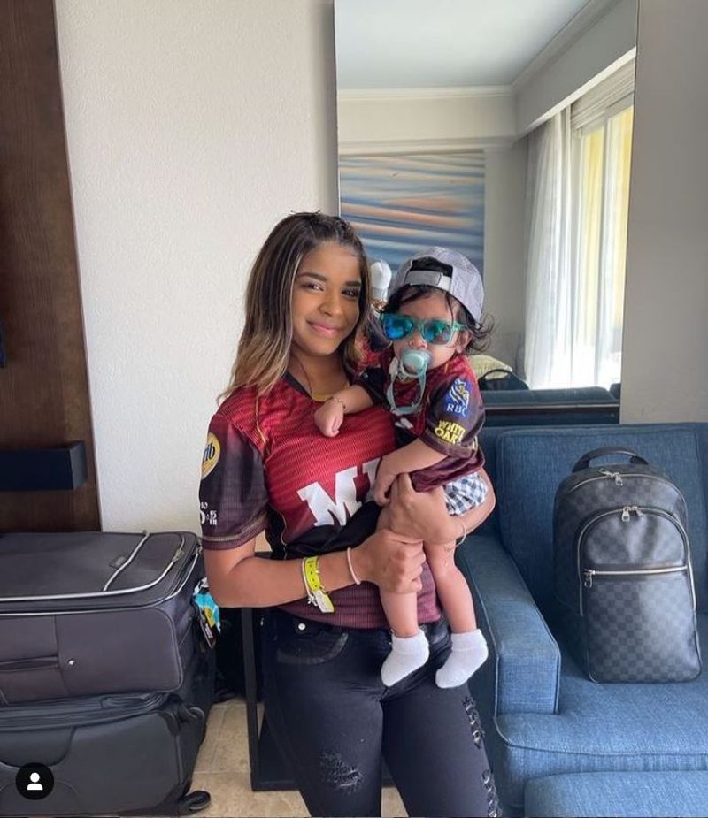 IPL 2021, Eliminator, hottest photo of KKR spinner Sunil Naraine's new wife Anjellia ALB