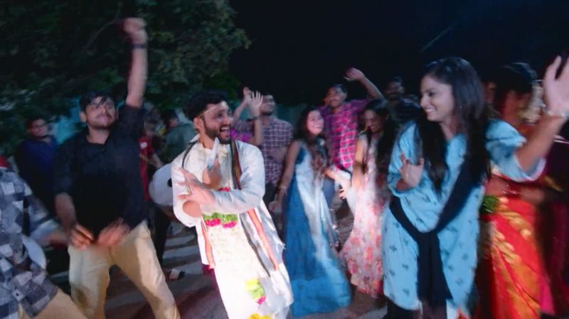Rishi and vasudhara dance in marriage party scene in guppadantha manasu serial episode - gnr