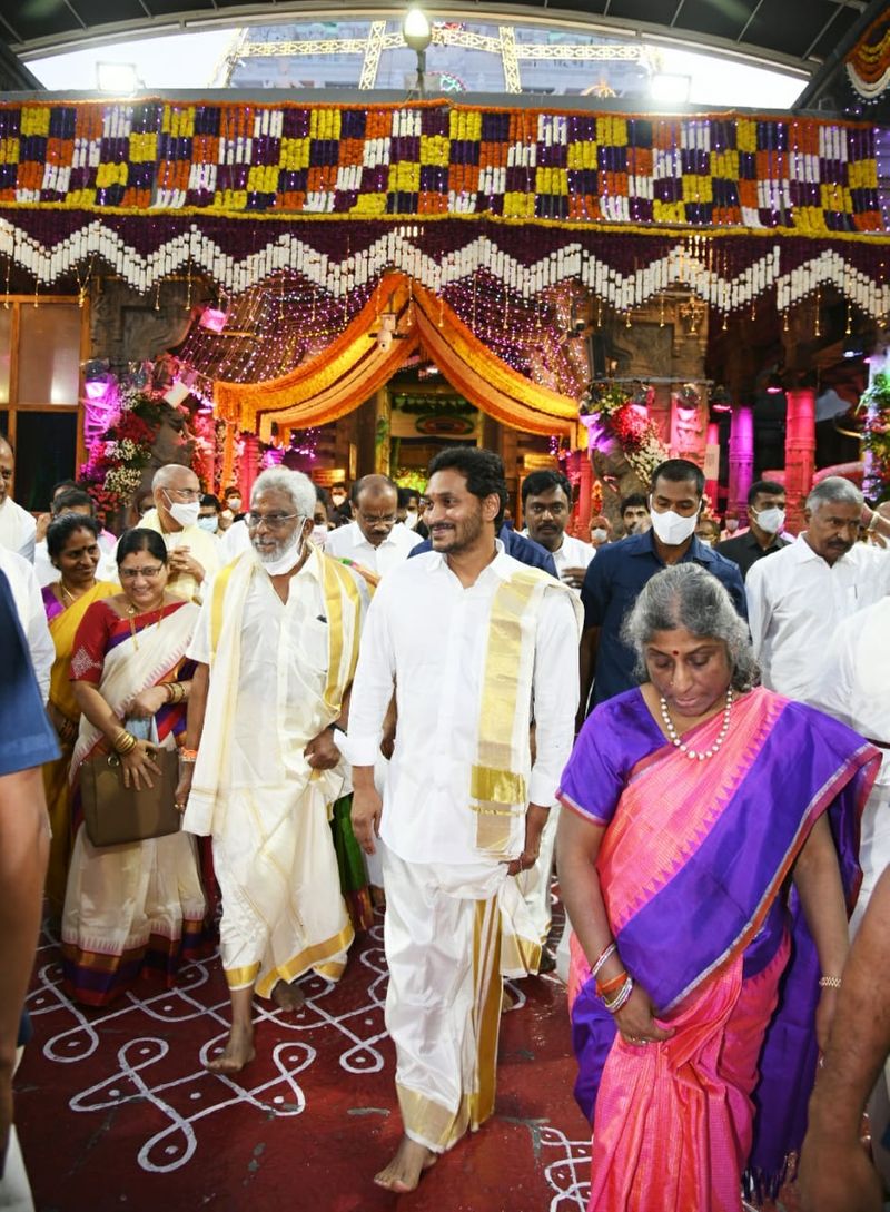 AP CM YS Jagan at Tirumala Temple