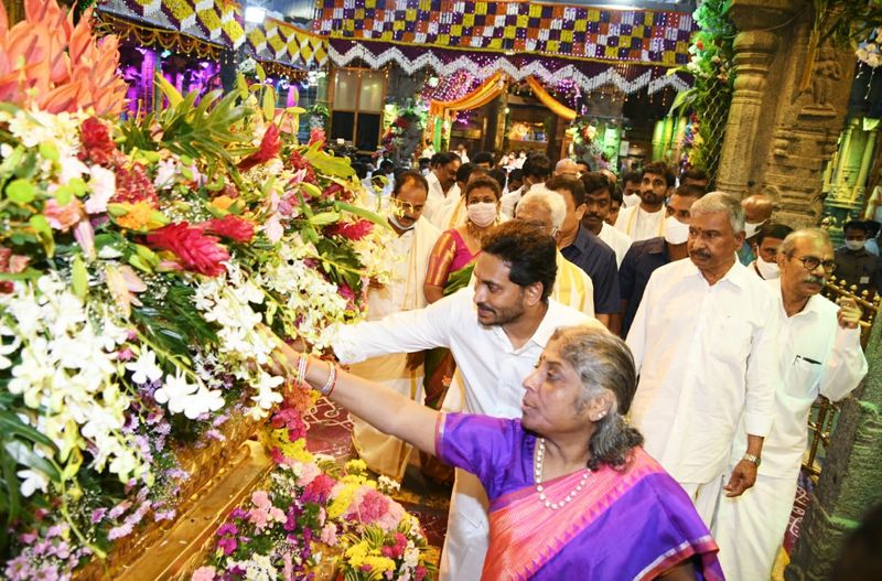 AP CM YS Jagan at Tirumala Temple