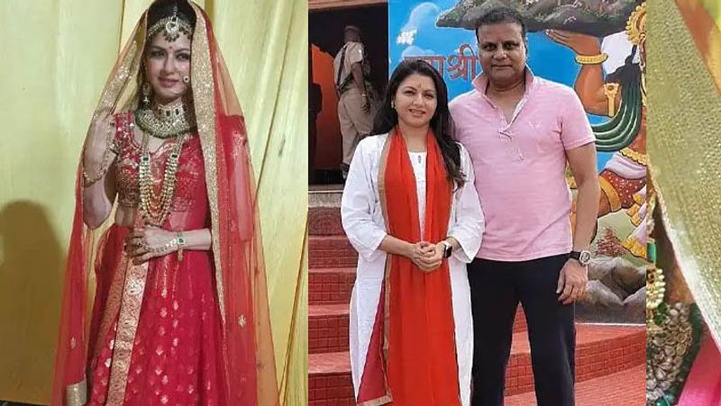 Navratri 2021 Bhagyashree with husband Himalaya Dassani attend Ganga Aarti at Rishikesh