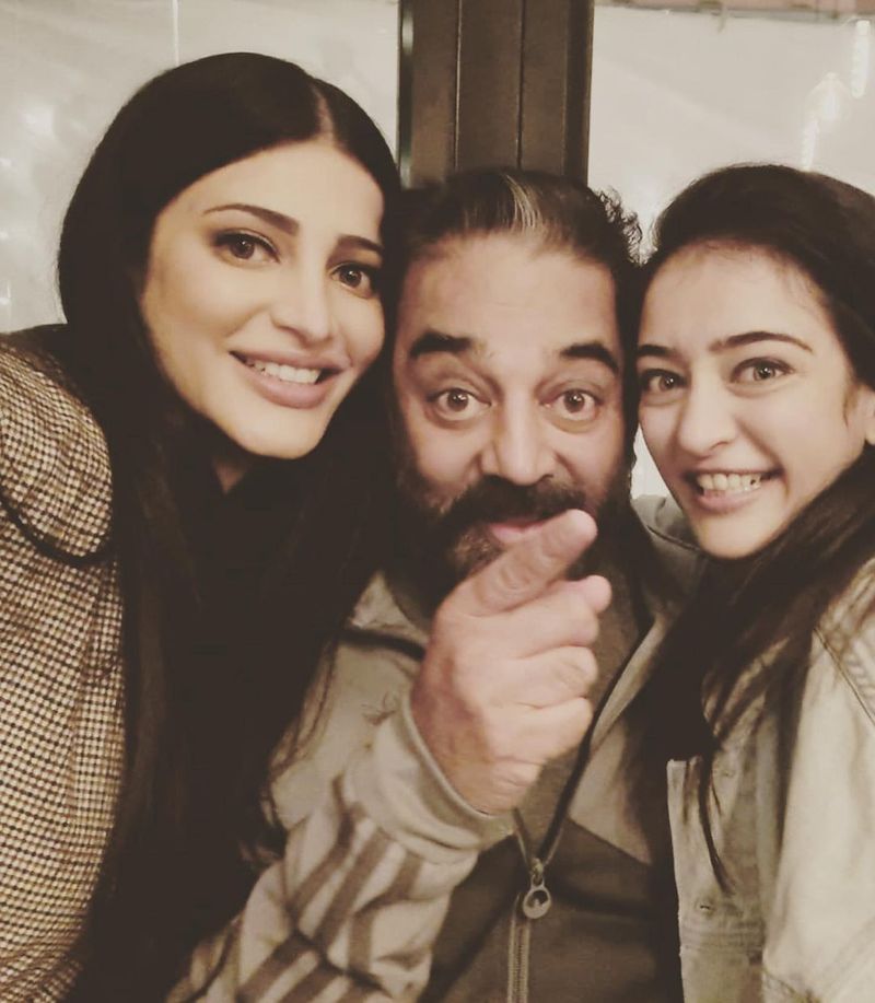 heroin shruti haasan enjoys sister akshara birthday party along boyfriend