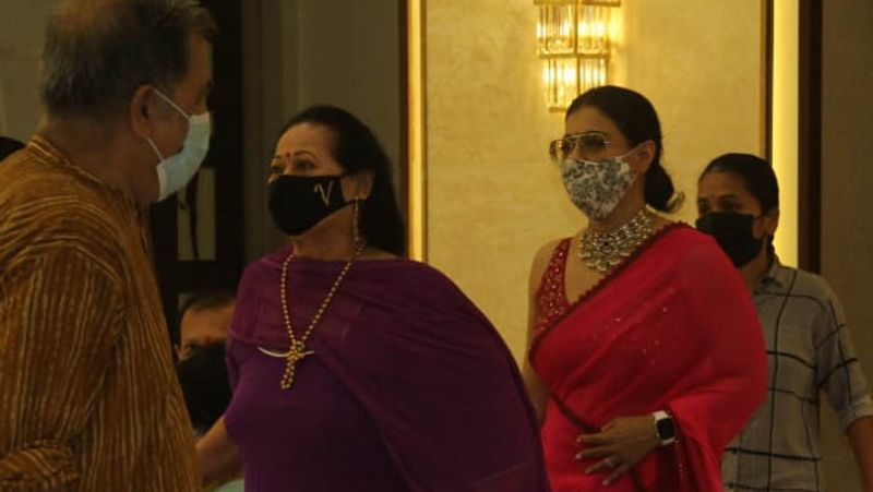 kajol spotted at durga puja without makeup, ayan mukherjee and these celebs were also seen