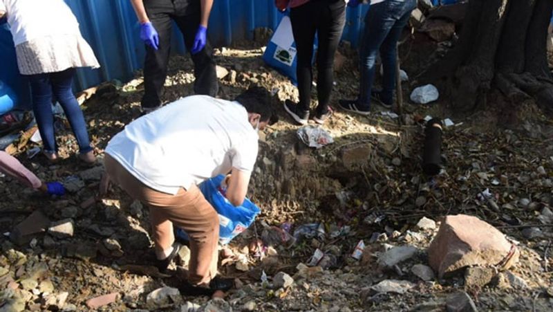 Union Minister Anurag Thakur participates in Clean India drive at Humayun Tomb in Delhi pod